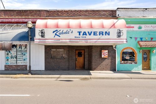 204 State Ave, Marysville, WA, 98270-5108 | Card Image