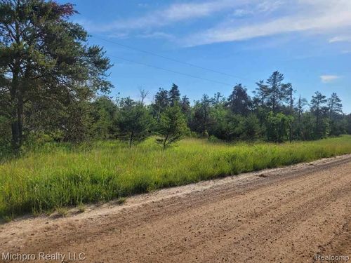 1680 Mckee Rd, Johannesburg, MI, 49751 | Card Image