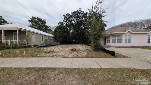 108 E Belmont St, Pensacola, FL, 32501-4835 | Card Image