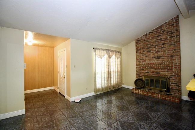 2202 Jones St, House other with 4 bedrooms, 2 bathrooms and 2 parking in Rosenberg TX | Image 11