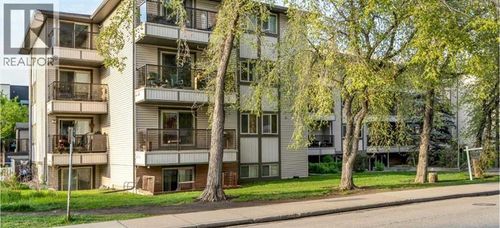 130 25th Avenue, Calgary, AB, T2S0M4 | Card Image