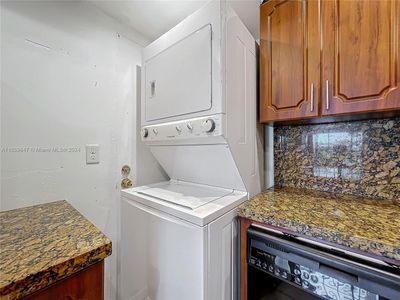 210 - 3301 Spanish Moss Ter, Condo with 2 bedrooms, 2 bathrooms and null parking in Lauderhill FL | Image 2