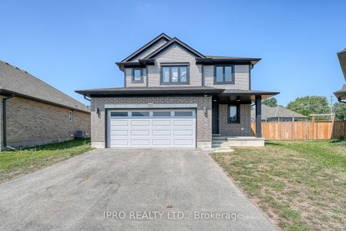 15 Curren Cres, Tillsonburg, ON, N4G0J3 | Card Image