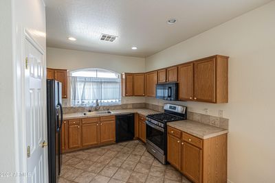 23053 S 214 Th Street, House other with 3 bedrooms, 2 bathrooms and null parking in Queen Creek AZ | Image 2