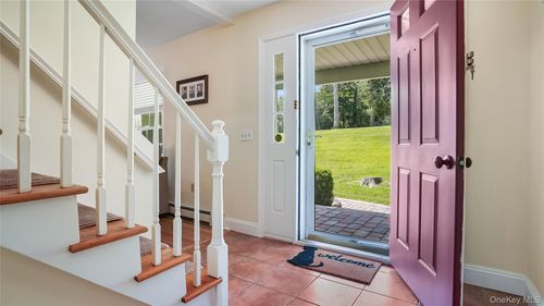 16 Pellbridge Dr, Hopewell Junction, NY, 12533-6229 | Card Image