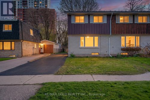 281 Morgan Avenue, Kitchener, ON, N2A2M7 | Card Image