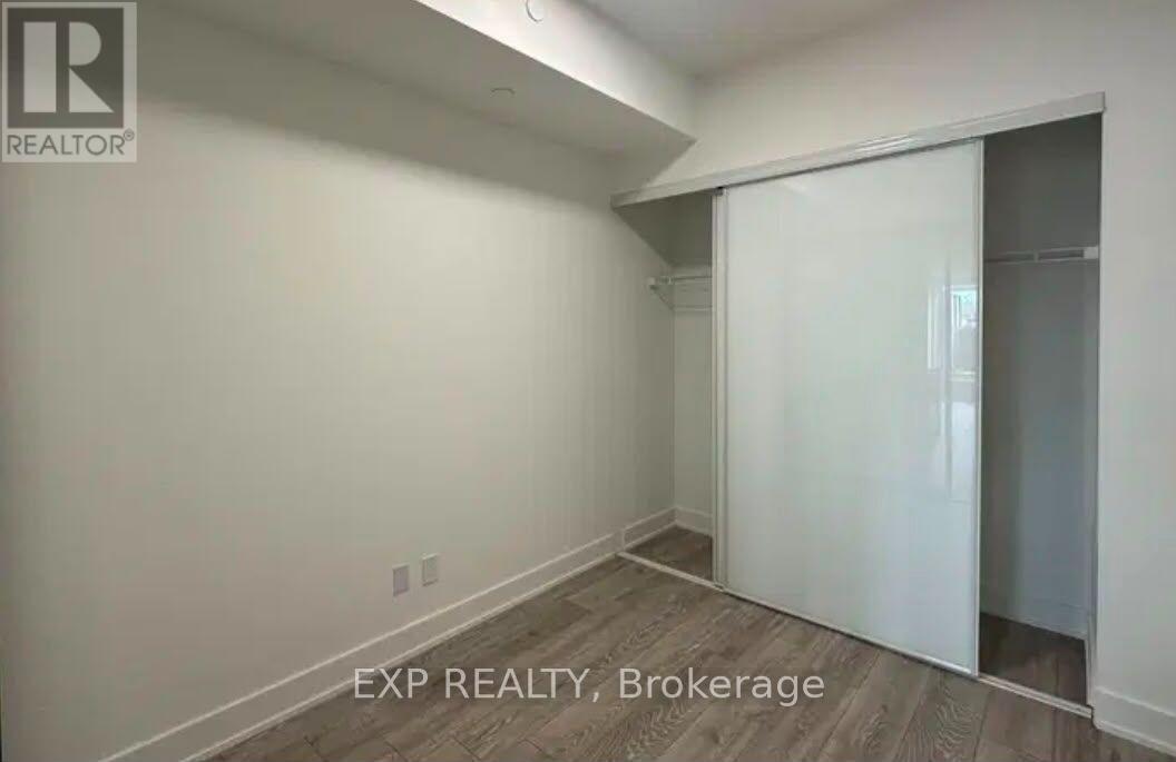 Residential in Toronto (Greenwood-Coxwell) 3