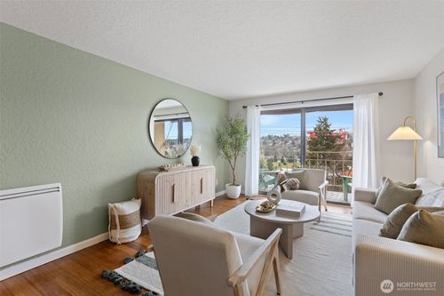 apt-302-2625 13th Ave W, Seattle, WA, 98119-2063 | Card Image