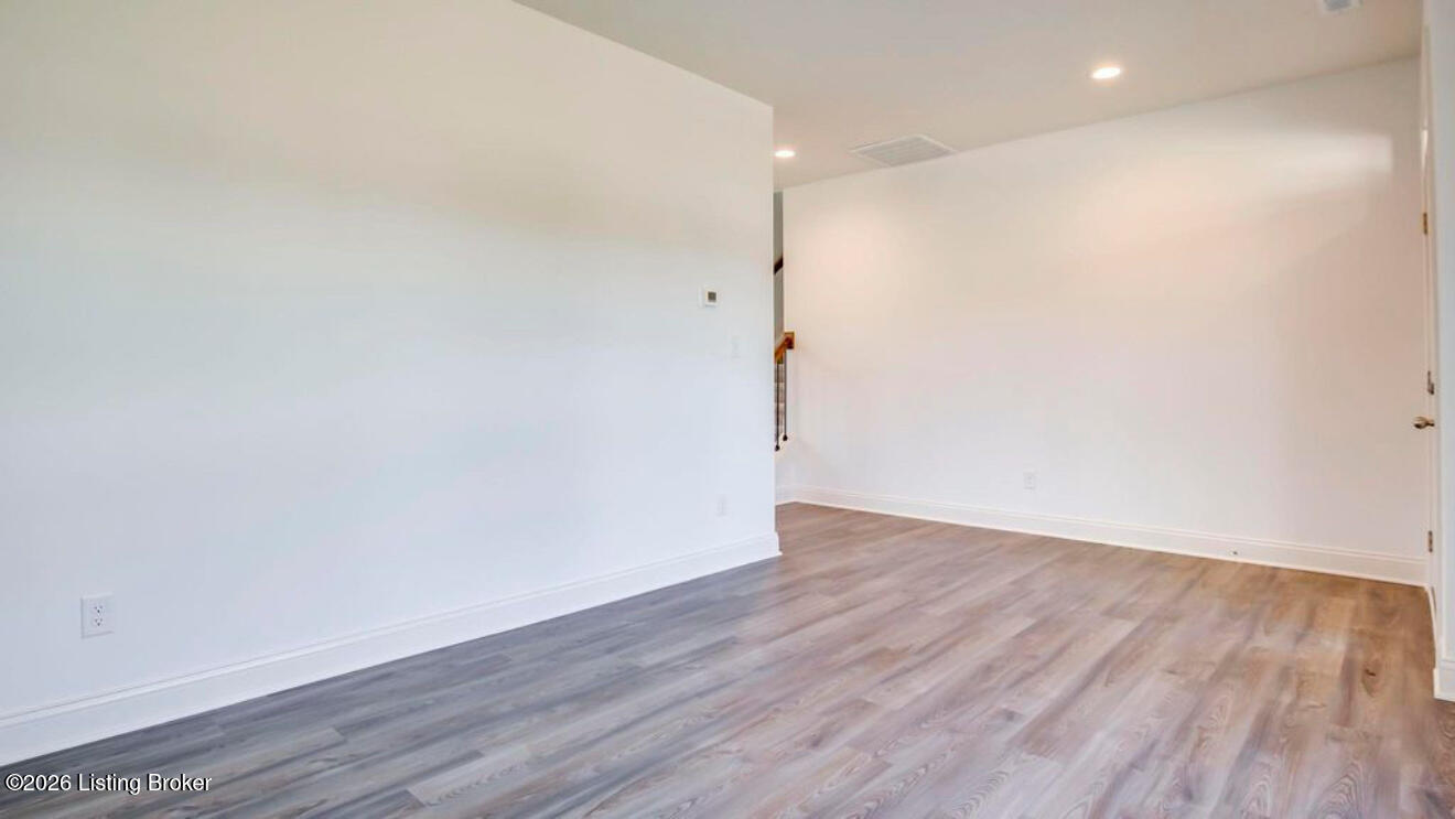 Residential Lease in Louisville 4