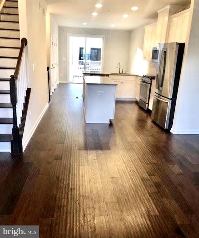 22370 Lucas Ter, Townhouse with 3 bedrooms, 4 bathrooms and null parking in ASHBURN VA | Image 4