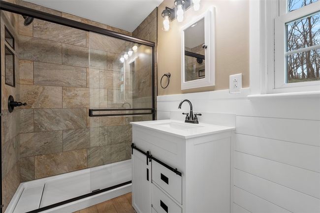 212 Old Route 8 S, House other with 4 bedrooms, 4 bathrooms and 2 parking in Valencia PA | Image 11