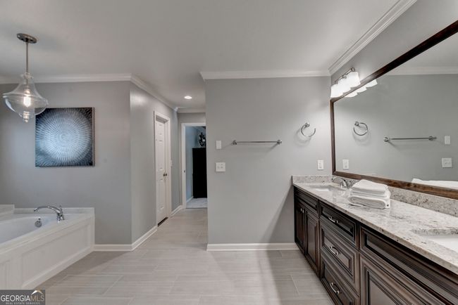 5615 Grove Point Rd, House other with 4 bedrooms, 4 bathrooms and null parking in Johns Creek GA | Image 18