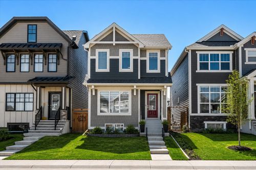589 Masters Rd Se, Calgary, AB, T3M2W3 | Card Image