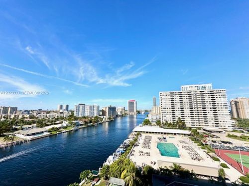 1107-2017 S Ocean Dr, Hallandale Beach, FL, 33009-6627 | Card Image