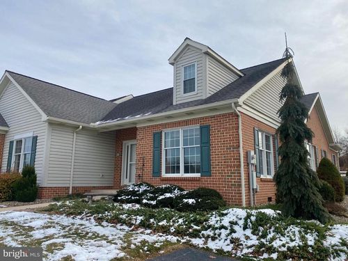 1476 Spring Side Dr E, Chambersburg, PA, 17202-4712 | Card Image