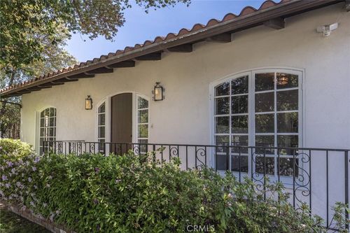 4213 Wilkinson Ave, Studio City, CA, 91604-1662 | Card Image