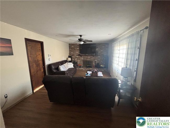 1882 S 2 Nd St, House other with 3 bedrooms, 1 bathrooms and null parking in Allentown PA | Image 6