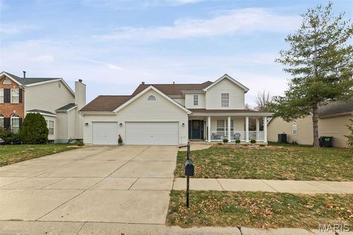709 Wild Horse Creek Dr, Fairview Heights, IL, 62208-2047 | Card Image