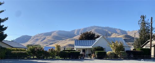 122 E Allen Ave, Chelan, WA, 98816-8674 | Card Image