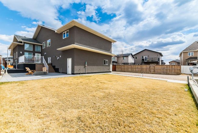 58 Somerside Gate Se, Home with 7 bedrooms, 4 bathrooms and 6 parking in Medicine Hat AB | Image 4