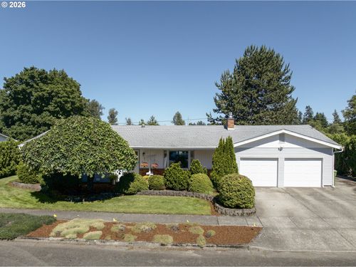 492 N Larch Ave, Stayton, OR, 97383-1557 | Card Image