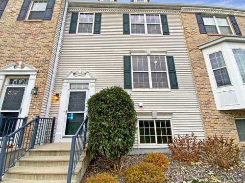 15579 June Grass Ln, Eden Prairie, MN, 55347-1200 | Card Image