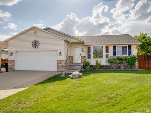 5480 W Sun Ridge Ct, Kearns, UT, 84118-8556 | Card Image