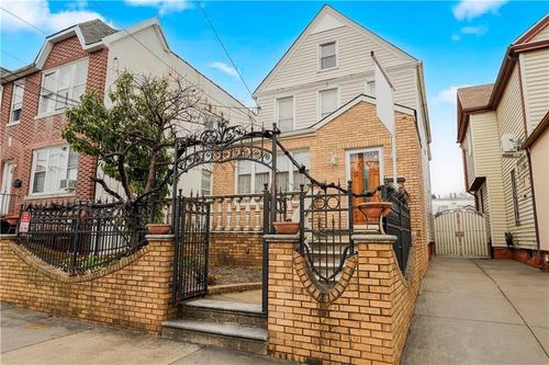 112 Bay 10th St, Brooklyn, NY, 11228-3702 | Card Image