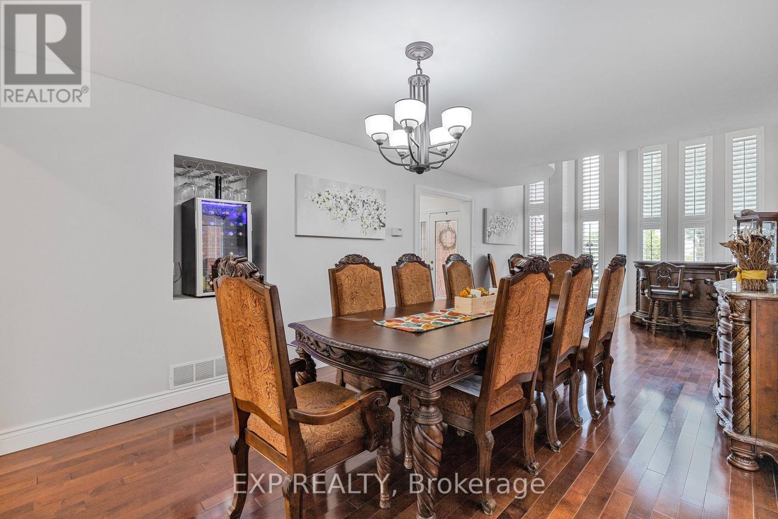 Residential in Hamilton (Stoney Creek) 5