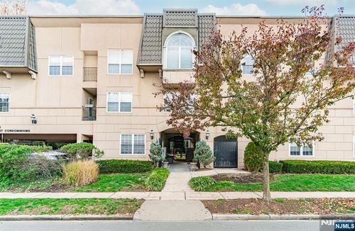 17-25 Church St, South Orange, NJ, 07079-1755 | Card Image