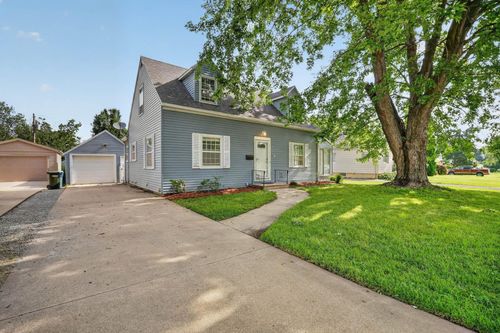 135 Byron Ave, Waterloo, IA, 50702-3701 | Card Image