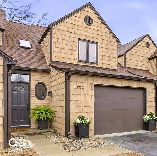 5952 Highgate Cir E, Indianapolis, IN, 46250-3115 | Card Image
