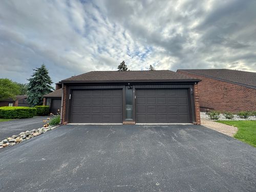 3 Colony Ln, Dearborn, MI, 48120-1303 | Card Image