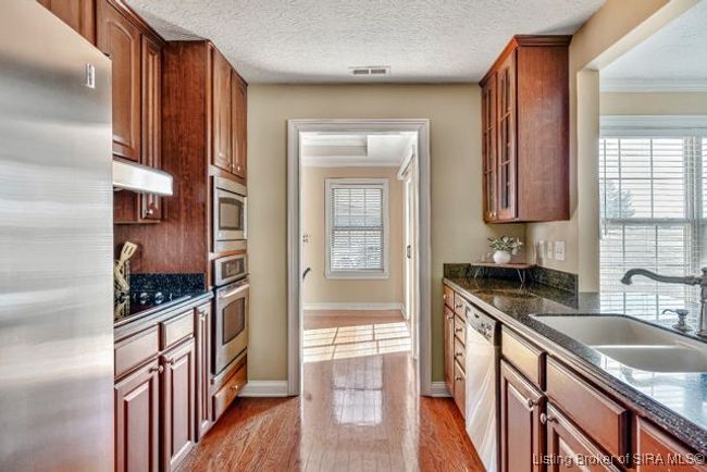 126 Magnolia Dr, Condo with 2 bedrooms, 2 bathrooms and null parking in Scottsburg IN | Image 9
