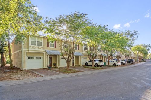 387 Twin Lakes Ln, Destin, FL, 32541-2850 | Card Image