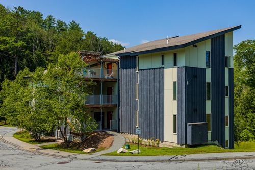 1b-11 Gile Dr, Hanover, NH, 03755-3719 | Card Image