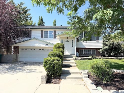 2022 W 12015 S, Riverton, UT, 84065-7518 | Card Image