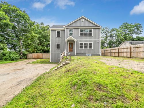 39 Beaver Brook Rd, Danbury, CT, 06810-6210 | Card Image