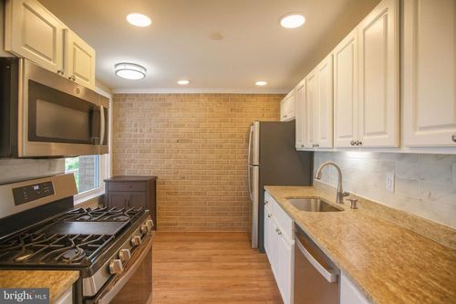 apt-c2-3303 Huntley Square Dr, TEMPLE HILLS, MD, 20748-6206 | Card Image