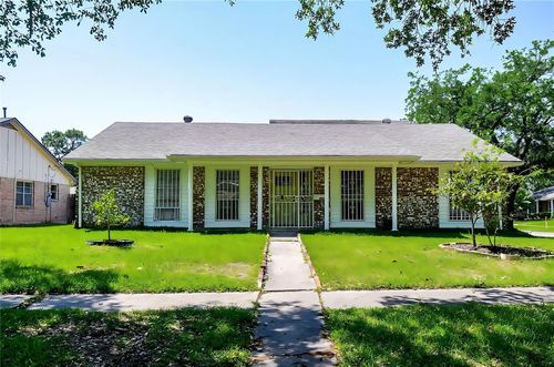 9119 Concho St, Houston, TX, 77036-6741 | Card Image