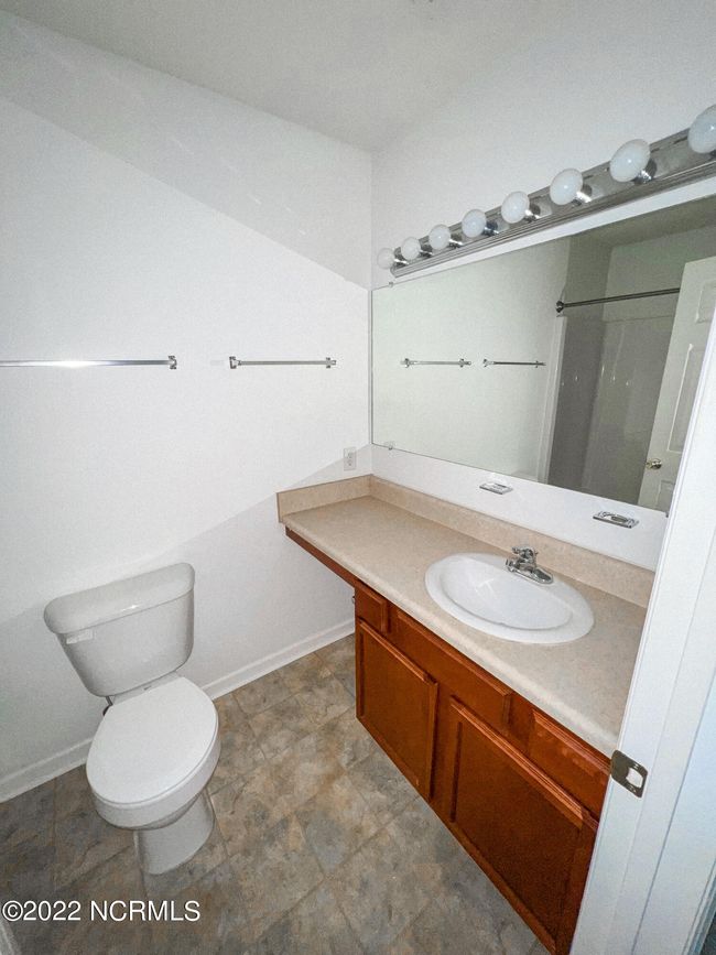 242 Smallwood Rd, Townhouse with 3 bedrooms, 3 bathrooms and 1 parking in Hubert NC | Image 9