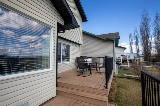10741 72 Avenue, Home with 4 bedrooms, 2 bathrooms and 4 parking in Grande Prairie AB | Image 24