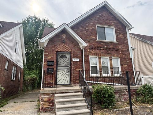 15785 Pinehurst St, Detroit, MI, 48238-7006 | Card Image