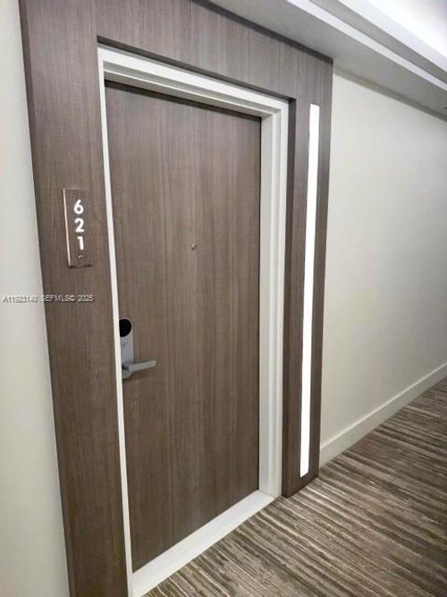 apt-621-2301 Collins Ave, Miami Beach, FL, 33139-1633 | Card Image