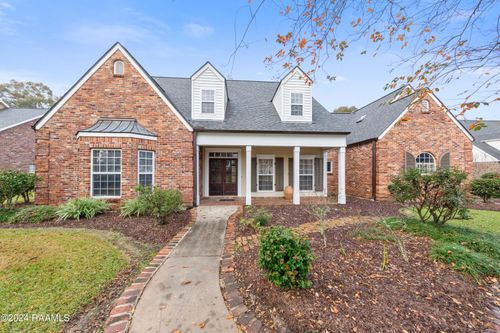 1013 Bayou Bend Cir, Breaux Bridge, LA, 70517-6740 | Card Image