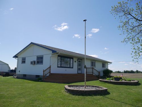1992 N 7 Mile Rd, Pinconning, MI, 48650-7472 | Card Image