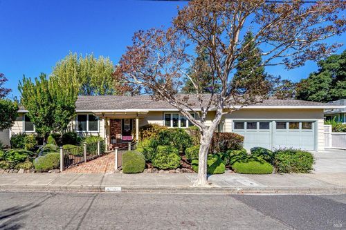 1919 Marian Ln, Santa Rosa, CA, 95405-4621 | Card Image