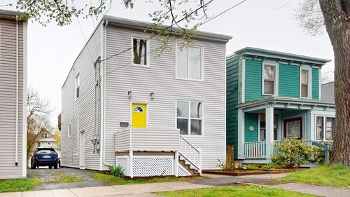 2026 Kline St, Halifax, NS, B3L2X3 | Card Image