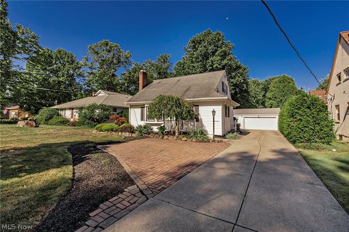 1016 Lander Rd, Highland Heights, OH, 44143-3250 | Card Image