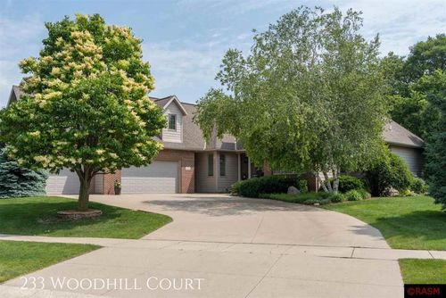 233 Woodhill Ct, Mankato, MN, 56001-4773 | Card Image